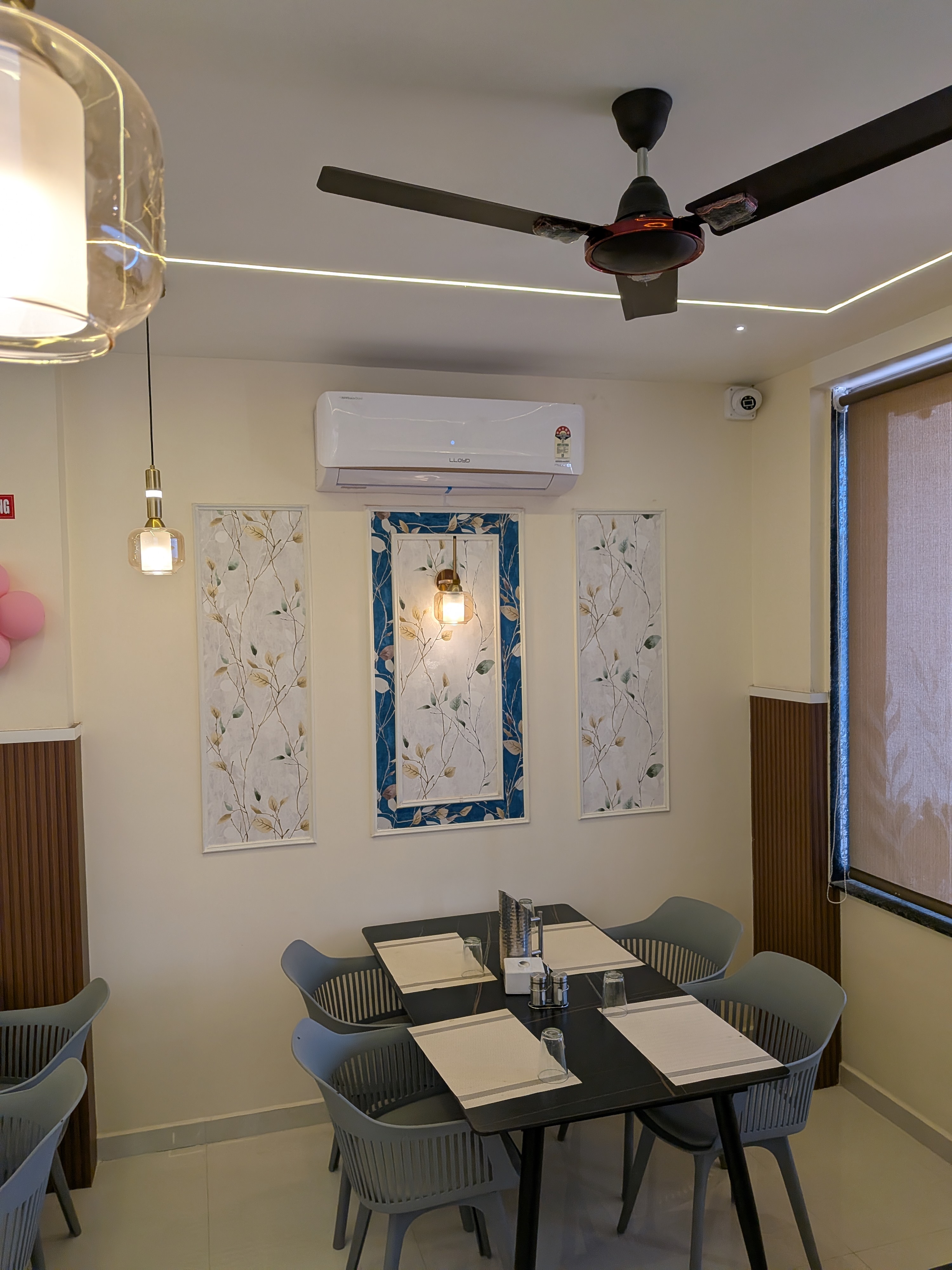 Restaurant Photo 4